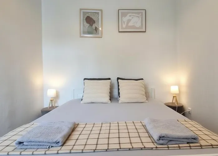 L'escapade-centre Ville-wifi-parking Apartamento Lourdes